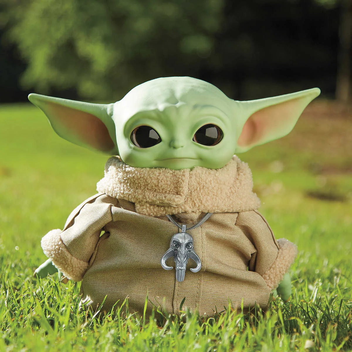 Star Wars: The Mandalorian - The Child (Baby Yoda) 12" Plush Figure w/ Accessories - Image 4